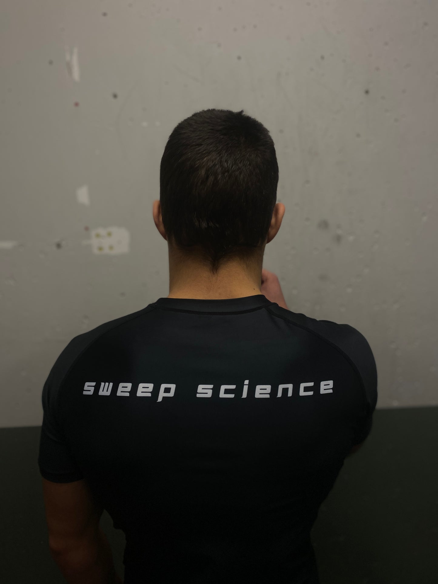 FOUNDER Rashguard - black